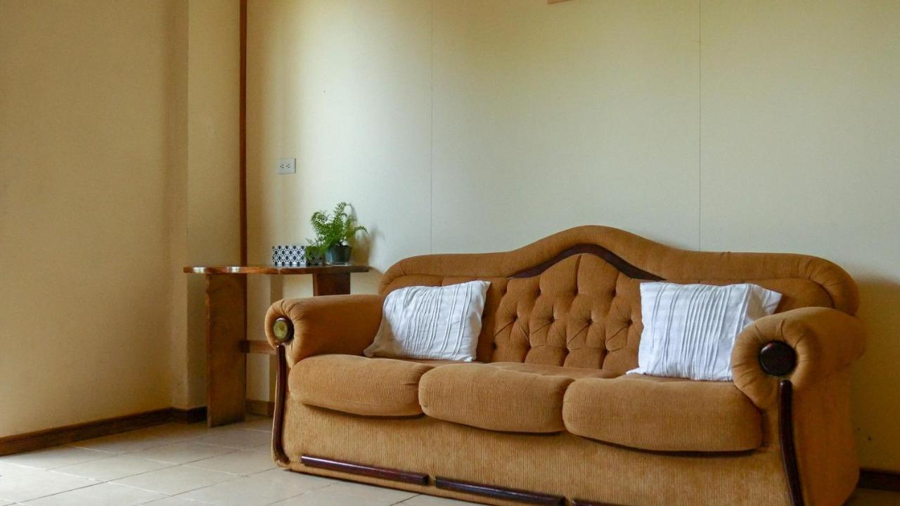 Monte Los Lirios Lodge モンテベルデ エクステリア 写真