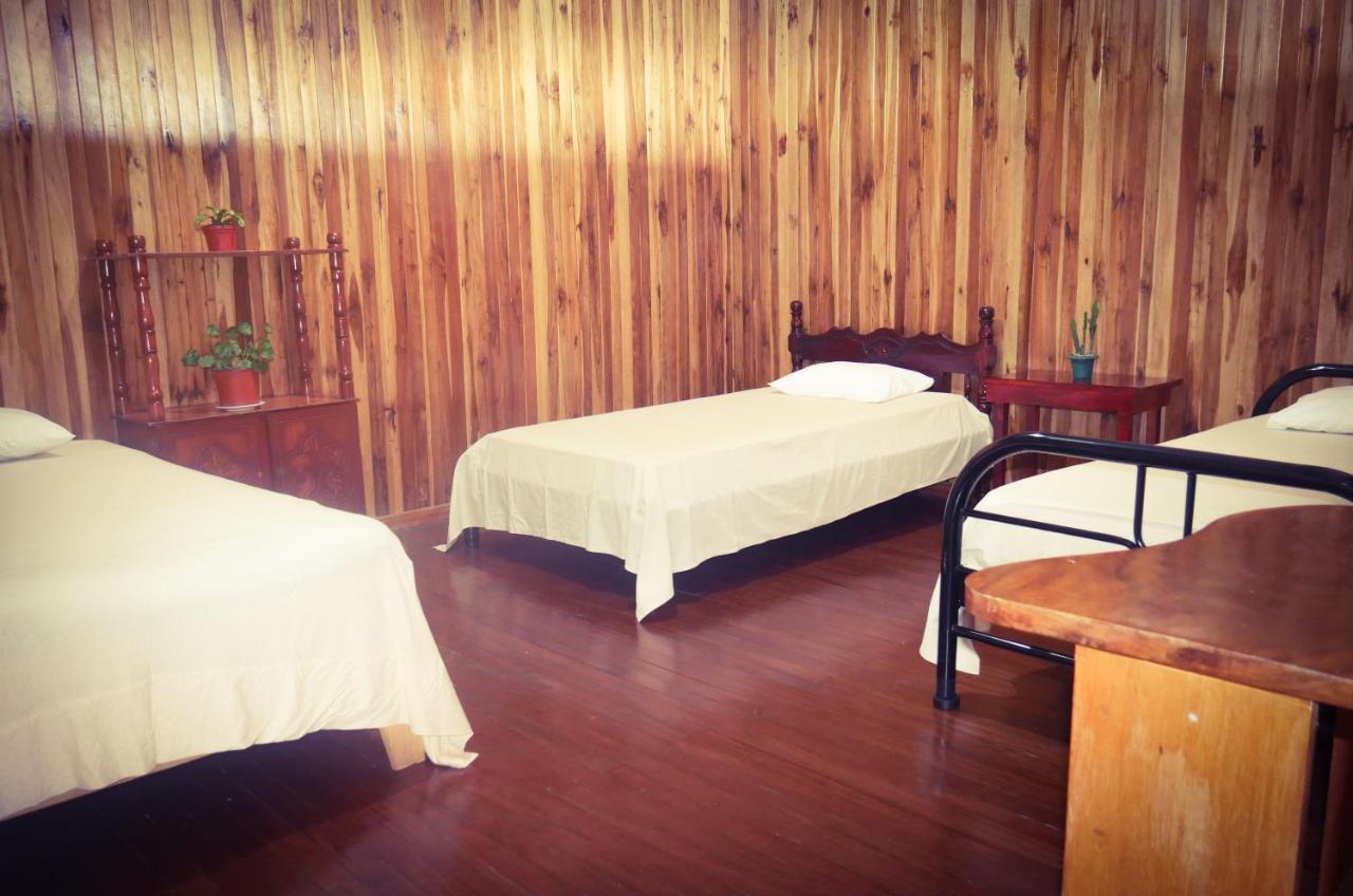 Monte Los Lirios Lodge モンテベルデ エクステリア 写真