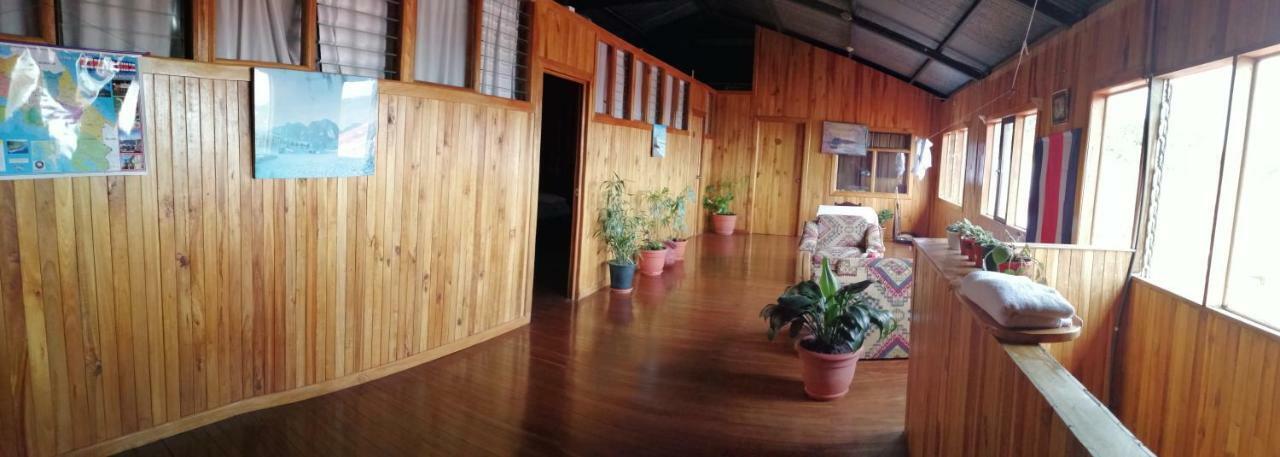 Monte Los Lirios Lodge モンテベルデ エクステリア 写真